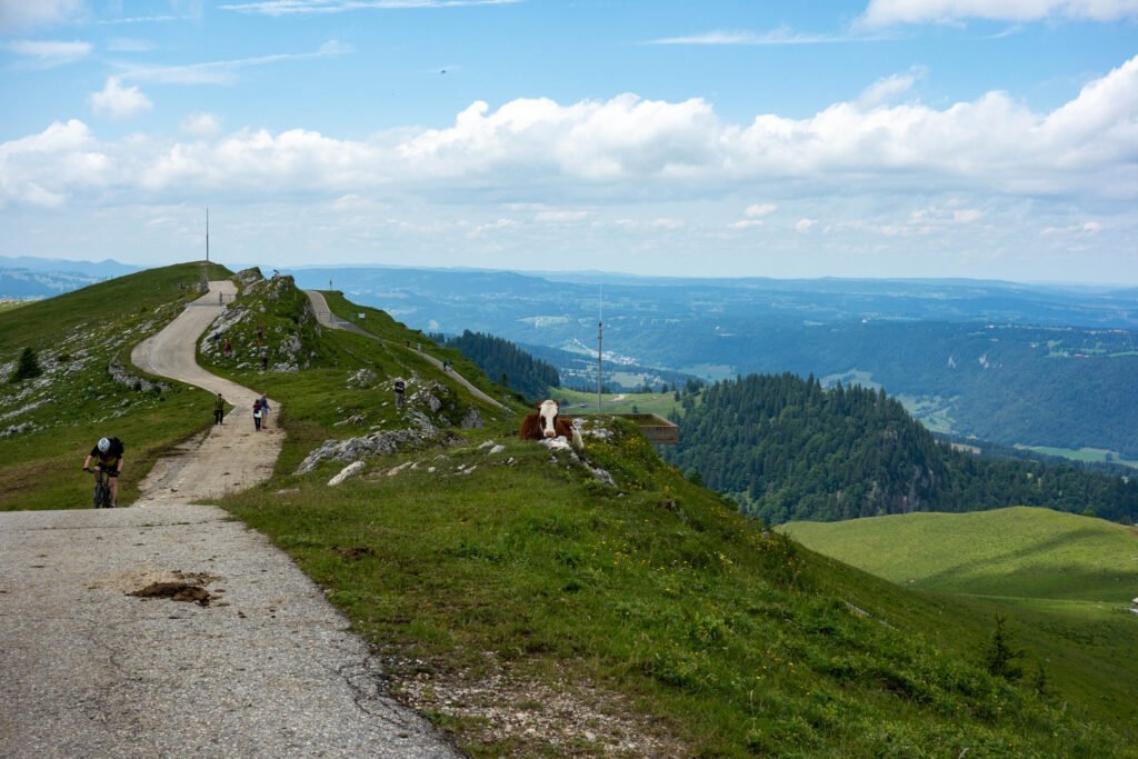 sommet mont chasseral suisse 1607 m premier 300km