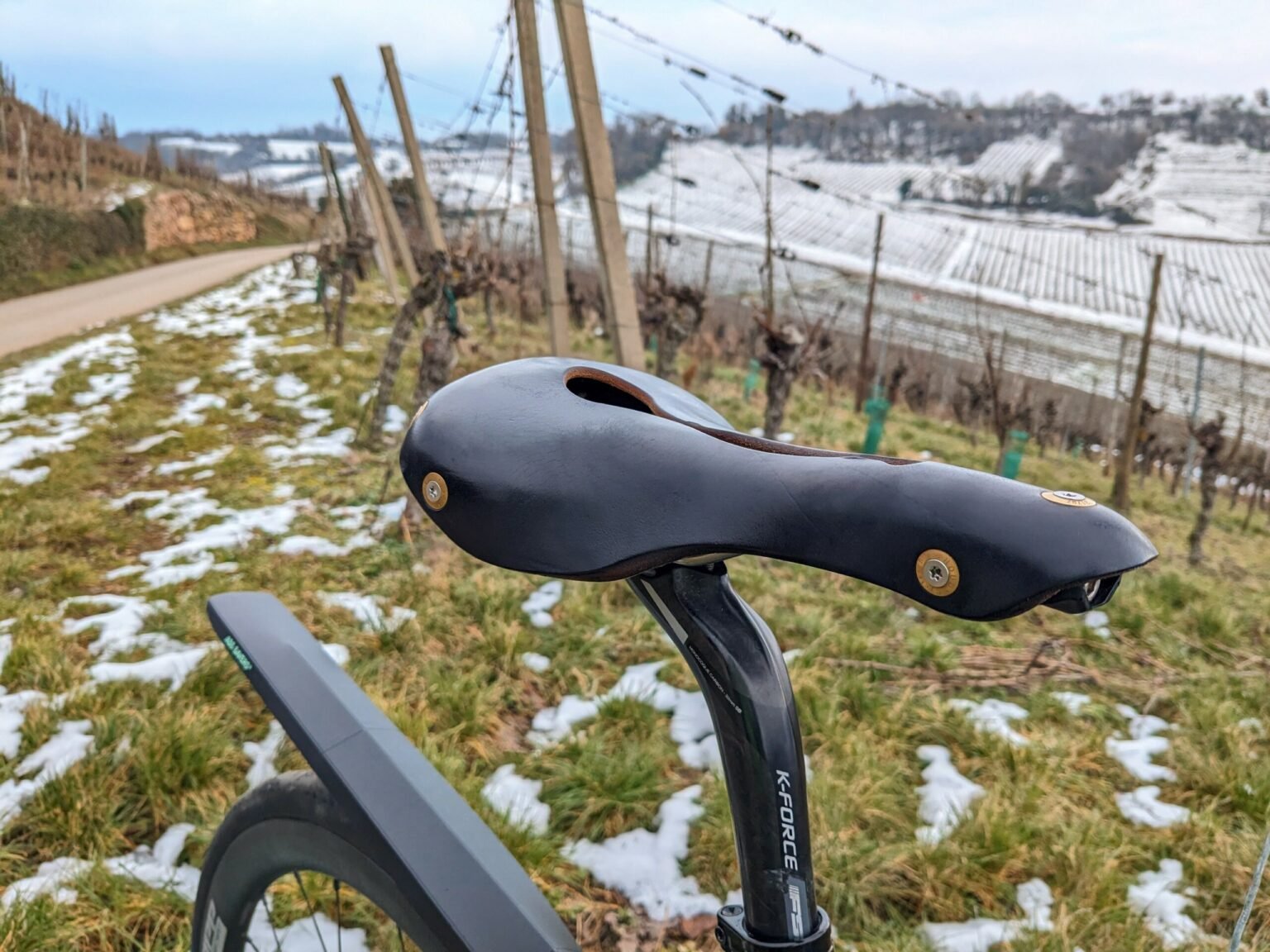 Selle Giant Contact Neutre (140x275mm) - Neutre Pour VTT Ou Vélo Route - FIT