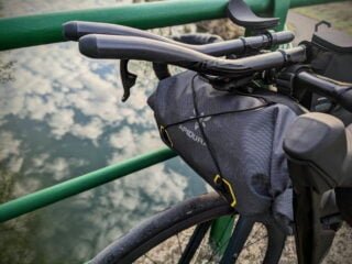 sacoche de cintre bikepacking