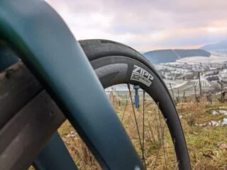 Test des Zipp 303 Firecrest 7 avis zipp 303 firecrest bikepacking