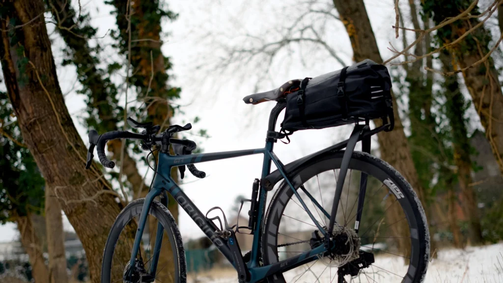 Installer un porte-bagages sur un vélo sans trous filetés
