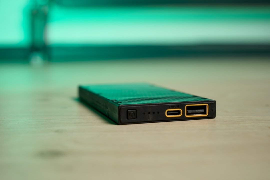 deux ports usb un usb c un usb a nitecore nb10000