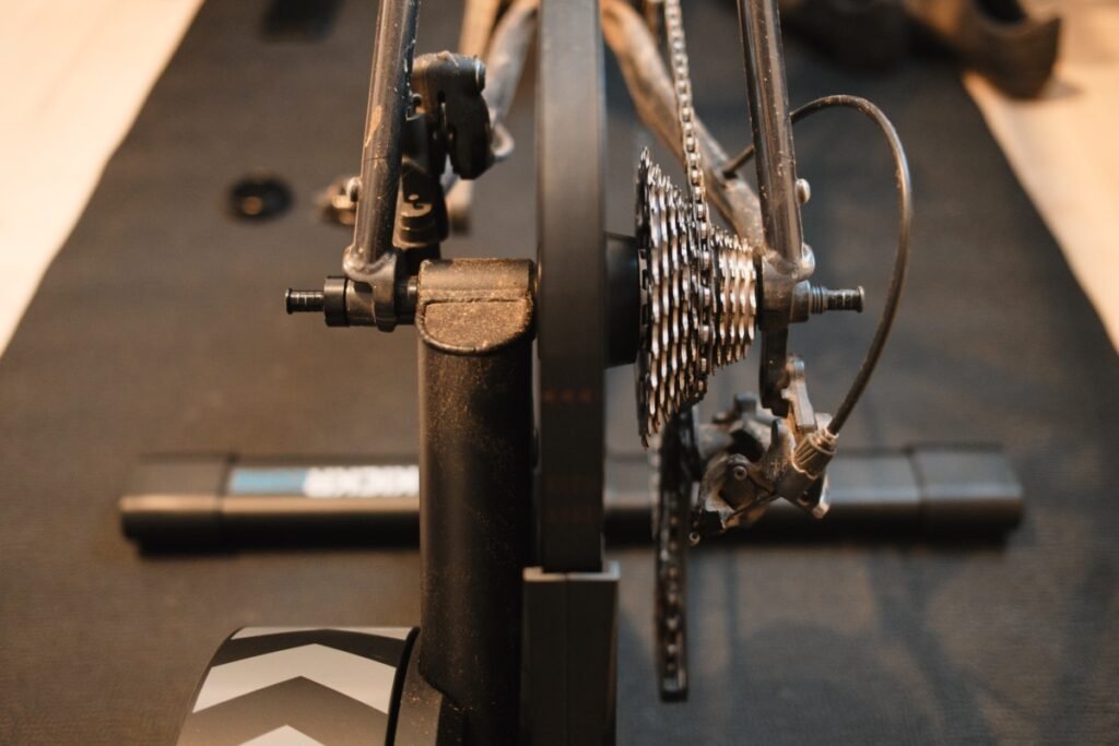 Test du Wahoo Kickr Core 2 : mon ressenti après plusieurs mois 7 Compatibilité du Wahoo Kickr Core 2 avec différents standards de vélos et d’axes