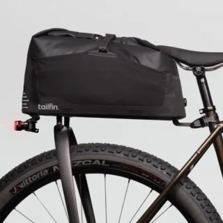 Quelle sacoche choisir pour le bikepacking ? Mon comparatif 2025 7 cargopack tailfin product features 8