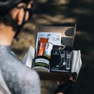 Box Pédaleur : mon avis honnête, ça vaut vraiment le coup ? 5 Box Pedaleur septembre 24 NtMoMzujFxAJwFnJ6mrwqsPMzQ2alEjd2OtGz1ty 87Lp9lShrUHJSs8a2Fv3QTP538ntUz28ckHFQmgr