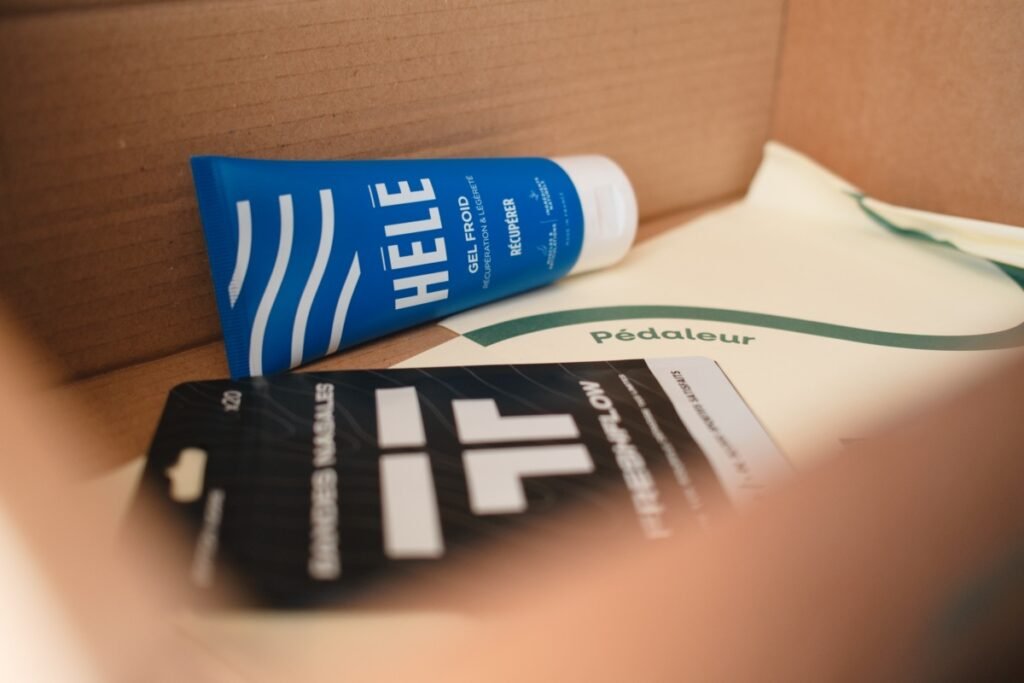 Box Pédaleur : mon avis honnête, ça vaut vraiment le coup ? 9 Soins de la box Pédaleur : gel froid de récupération HELE et bandes nasales FreshFlow
