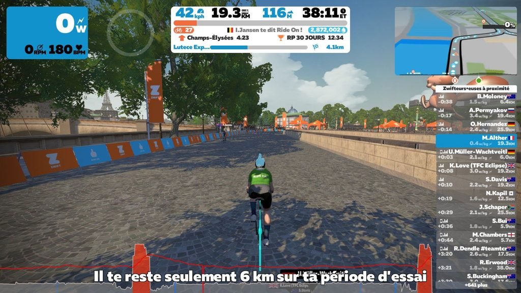 Écran Zwift en pleine sortie avec le message « Il te reste seulement 6 km sur ta période d’essai »
